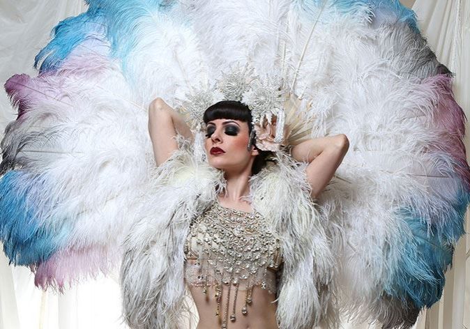 Top end burlesque acts for hire UK and international.