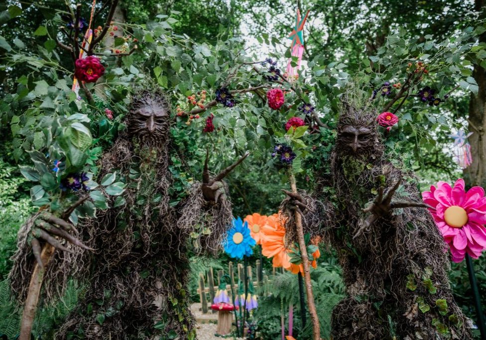 Enchanted Forest themed entertainment. Stilt walking trees for for hire.
